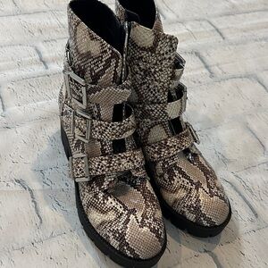 NWOT BP Nordstrom Women's Snake Print Combat Boots